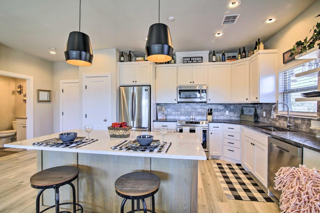 Uncorked Ranch Hill Country Home 1 Mi To Winery フレデリックスバーグ エクステリア 写真