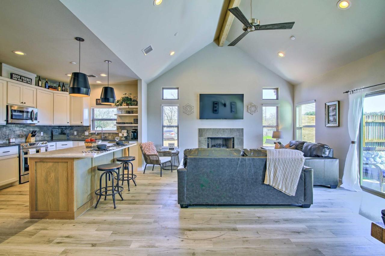 Uncorked Ranch Hill Country Home 1 Mi To Winery フレデリックスバーグ エクステリア 写真